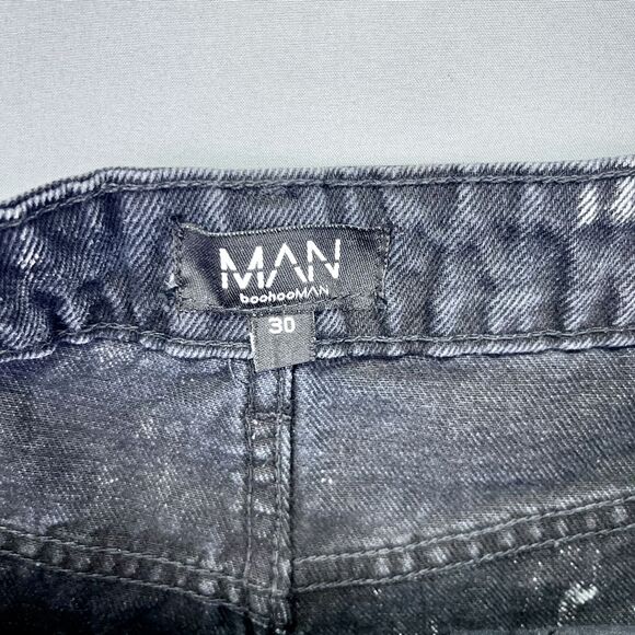 BoohooMAN Relaxed Rigid Extreme Ripped Tinted Denim Jorts‎ In Mid Grey Size 30 - Picture 7 of 12